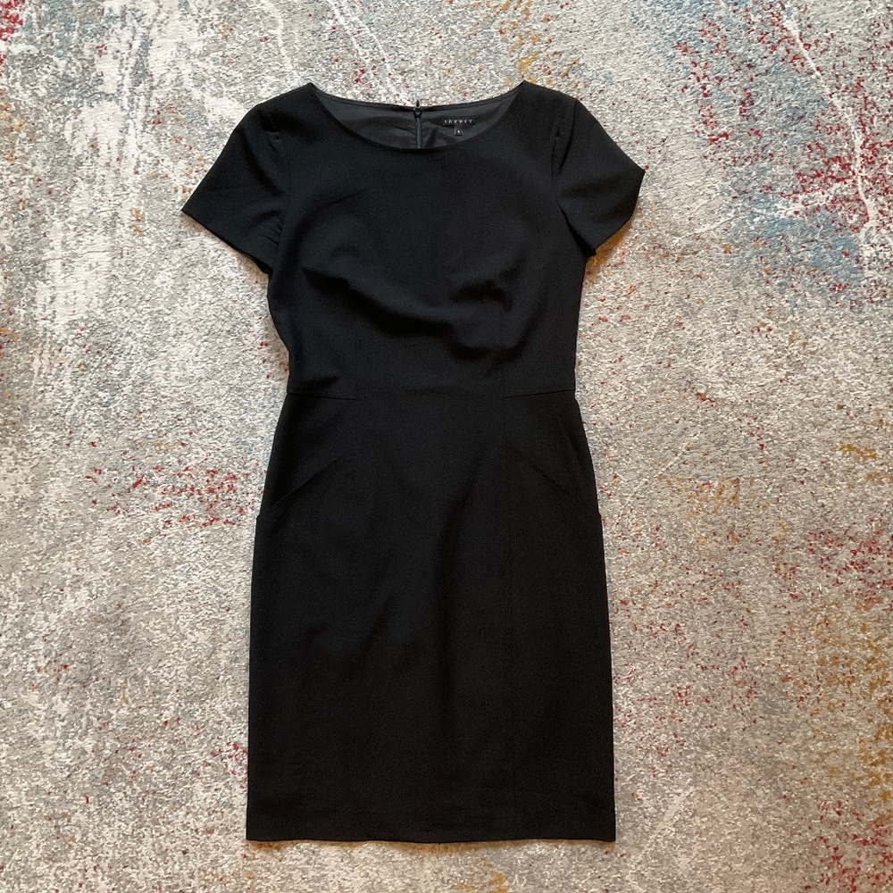 Theory Wool LBD in Size 6
